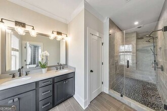 320 Oak Arms Wy in Woodstock, GA - Foto de edificio - Building Photo