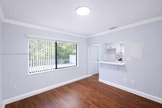 1610 NW 31st Ave in Miami, FL - Building Photo - Building Photo