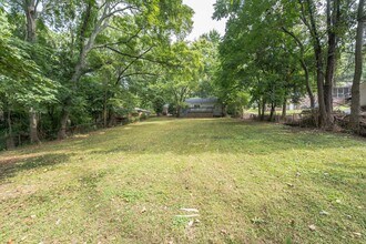 2264 Red Mountain Terrace S in Birmingham, AL - Foto de edificio - Building Photo