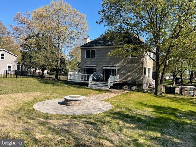 property at 605 Tebbston Dr