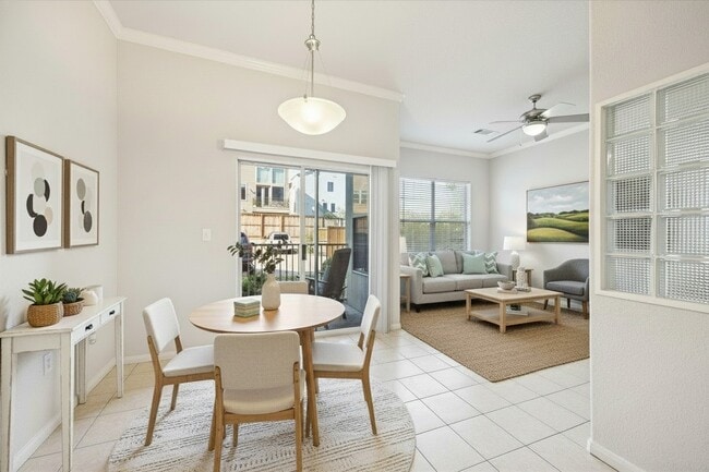 1441 East St in Houston, TX - Foto de edificio - Building Photo