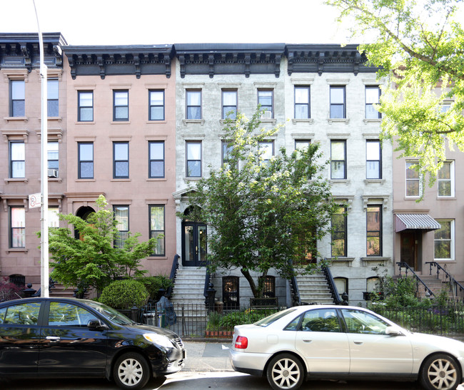 367 Union St in Brooklyn, NY - Foto de edificio - Building Photo