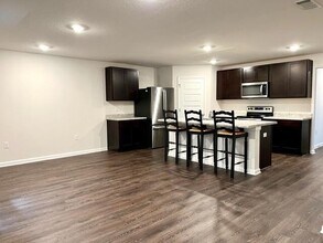 209 Laurel Hl St in Crestview, FL - Building Photo - Building Photo