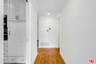816 Boxthorn Ave in Thousand Oaks, CA - Building Photo - Building Photo