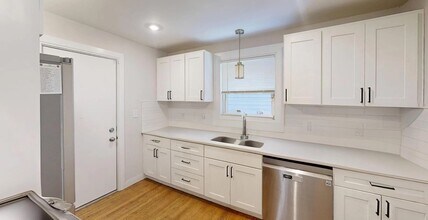 25 Greycliff Rd, Unit 1 in Boston, MA - Foto de edificio - Building Photo