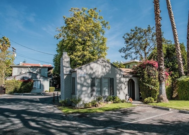 1443 E Maple St in Glendale, CA - Building Photo - Primary Photo