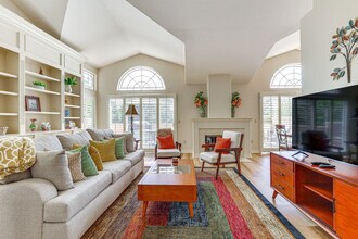 29695 Circle R Greens Dr in Escondido, CA - Building Photo - Building Photo