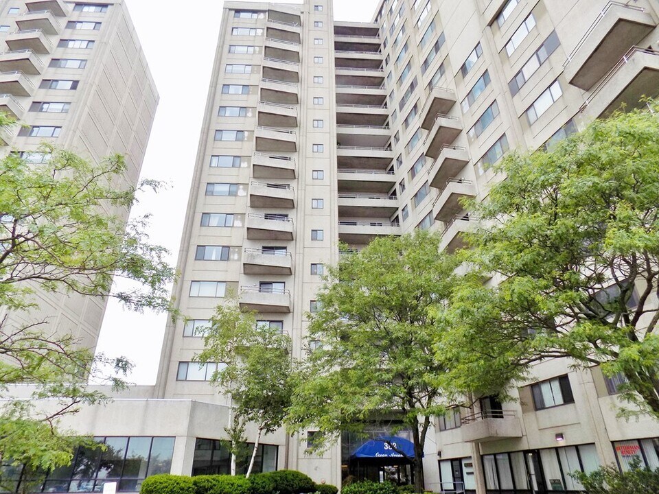 382 Ocean Ave in Revere, MA - Building Photo