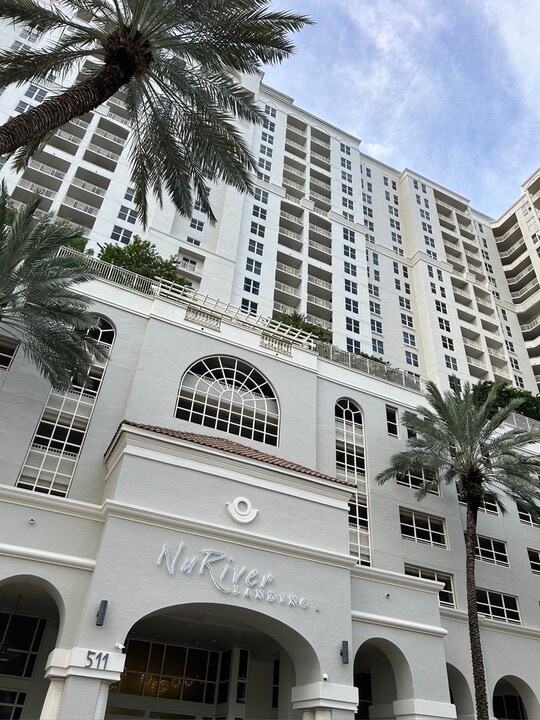 511 SE 5th Ave, Unit 2117 in Fort Lauderdale, FL - Building Photo
