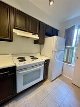2335 University Blvd in Houston, TX - Building Photo - Building Photo
