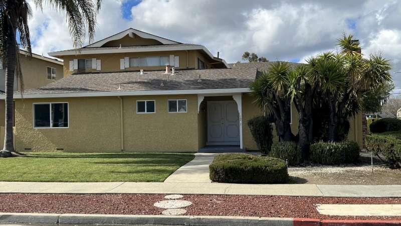 1281 Saratoga Ave in San Jose, CA - Building Photo