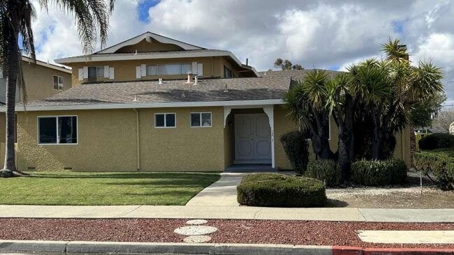 property at 1281 Saratoga Ave