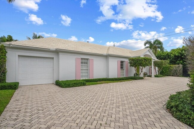 201 Bahama Ln in Palm Beach, FL - Building Photo - Building Photo