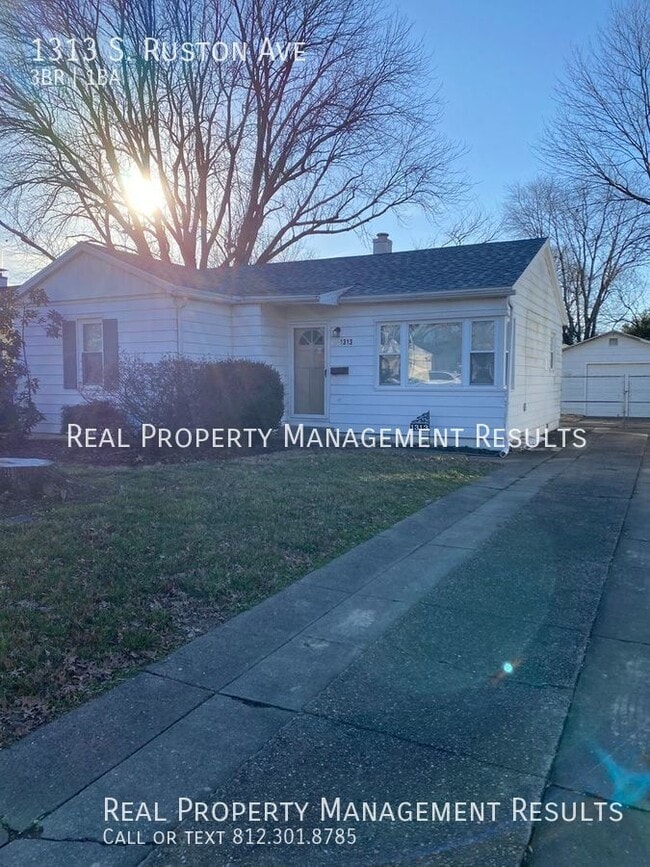 property at 1313 S Ruston Ave