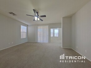 3327 W St Kateri Dr in Phoenix, AZ - Building Photo - Building Photo
