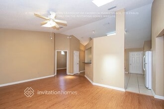 8258 Lakemont Dr in Jacksonville, FL - Foto de edificio - Building Photo