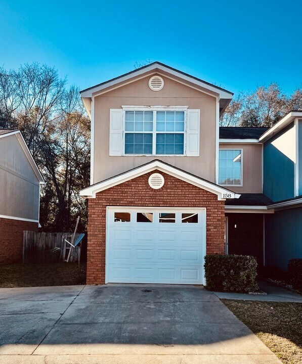 158 S Spring View Dr in Enterprise, AL - Building Photo