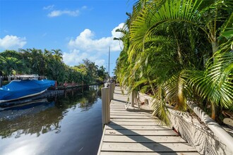 1714 W Las Olas Blvd in Fort Lauderdale, FL - Building Photo - Building Photo