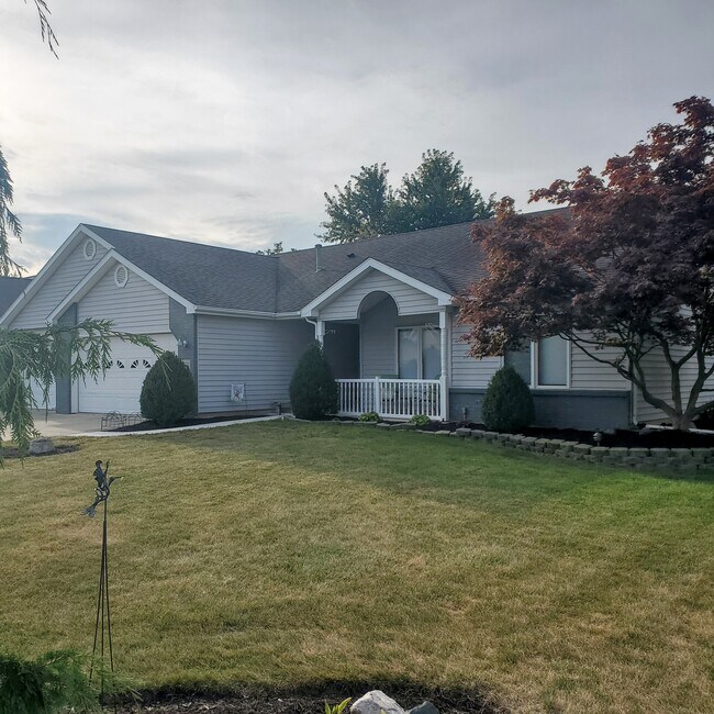 10227 Lake Sebago Dr Rentals in Fort Wayne, IN