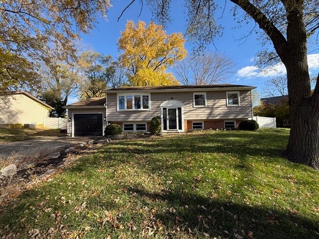 205 Mardale Dr in Somerdale, NJ - Foto de edificio - Building Photo