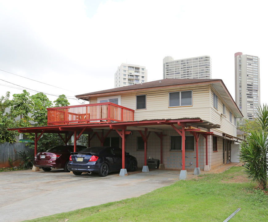 623 Hausten St in Honolulu, HI - Building Photo