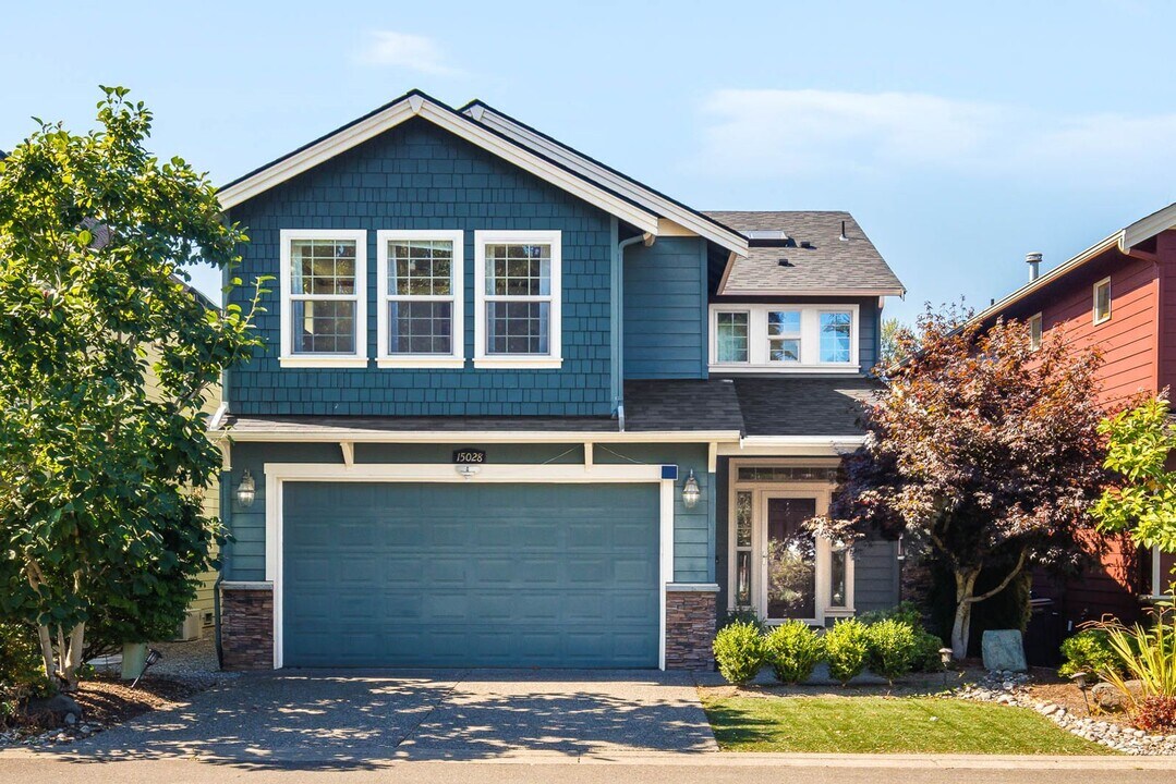 15028 16th Pl W in Lynnwood, WA - Building Photo