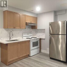 177 Norton Ave in Toronto, ON - Building Photo - Building Photo