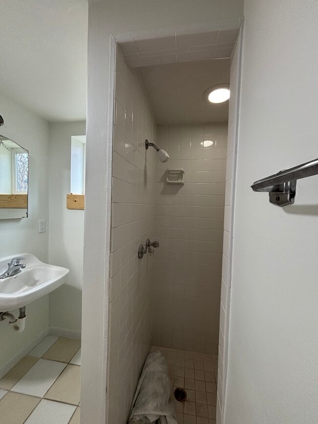 506 S 14th Ave in Bozeman, MT - Foto de edificio - Building Photo