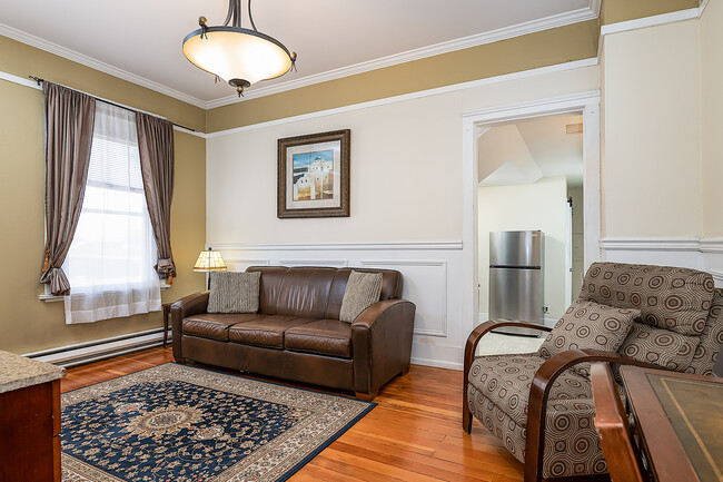 The Bellwood Furnished Apartments photo'