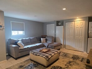 44 Inwood Rd in Port Washington, NY - Building Photo - Building Photo