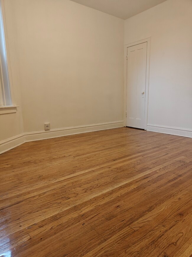 4117 W Wilcox St, Unit 2