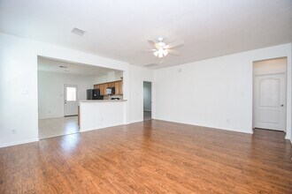 19014 Walbrook Meadows Ln in Cypress, TX - Building Photo - Building Photo