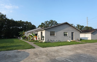 Manor Creek Villas Apartments