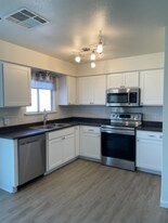 540 Chandler St in Henderson, NV - Building Photo