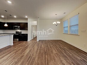 136 River Hwy in Mooresville, NC - Building Photo - Building Photo