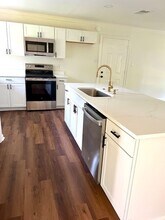 4113 E Canal Cir in Mobile, AL - Building Photo - Building Photo
