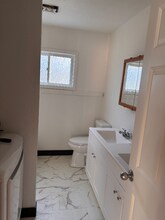 1128 33rd St SE in Auburn, WA - Foto de edificio - Building Photo