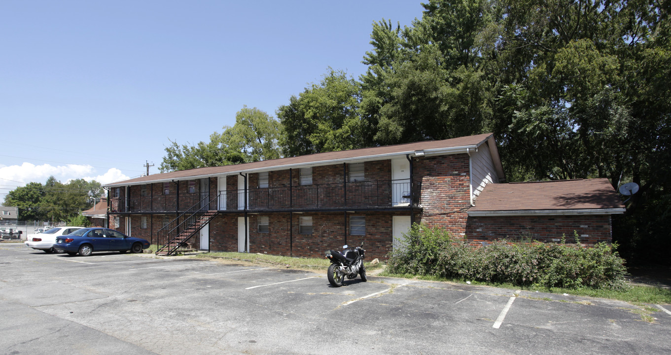 Governor Apartment in Maryville, TN - Building Photo