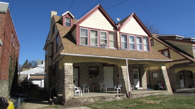 315-317 E Godfrey Ave in Philadelphia, PA - Building Photo - Building Photo