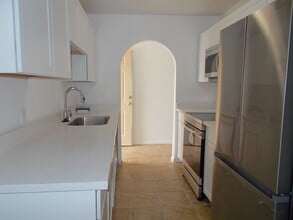 1824 N Decatur Blvd in Las Vegas, NV - Building Photo - Building Photo