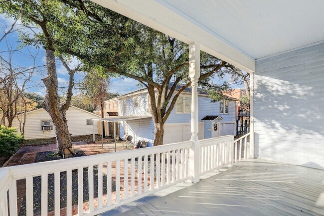 1229 Heights Blvd, Unit Unit B in Houston, TX - Building Photo - Building Photo