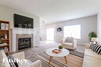 8310 Chesterhill Ln, Unit 306 in Indianapolis, IN - Building Photo - Building Photo