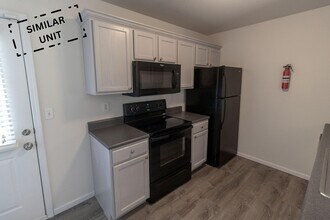 3406 E St Charles Rd in Columbia, MO - Building Photo - Building Photo