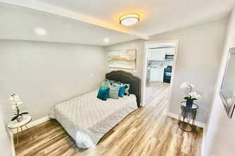 1333 Nashville St in San Diego, CA - Foto de edificio - Building Photo