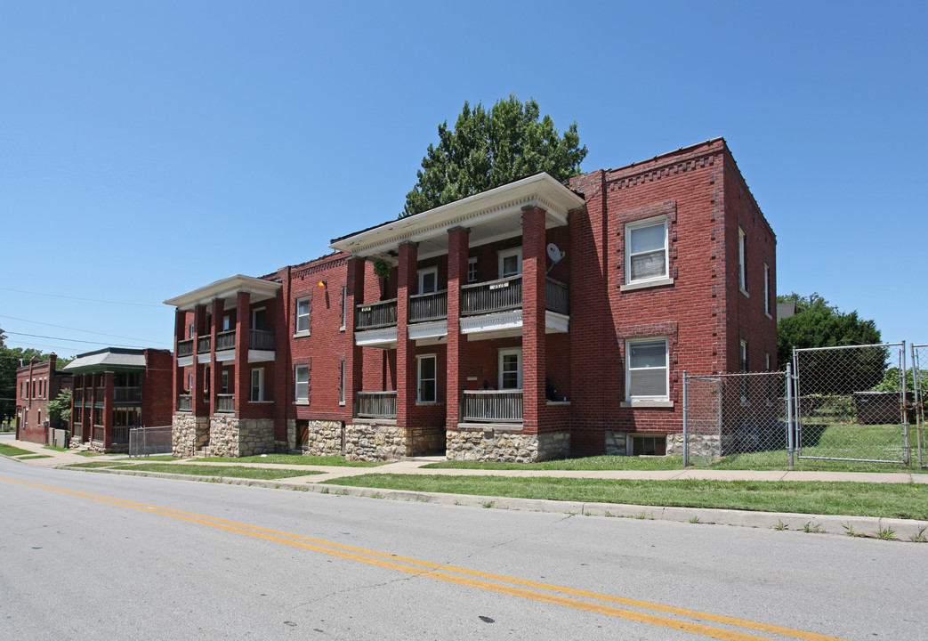 2610-2616 E 23rd St in Kansas City, MO - Foto de edificio