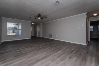 7900 Lightfoot Dr in New Port Richey, FL - Building Photo - Building Photo