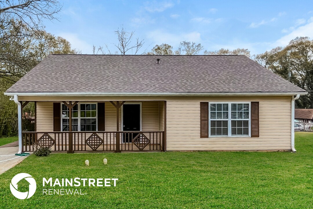 354 McArthur Dr in Marietta, GA - Building Photo