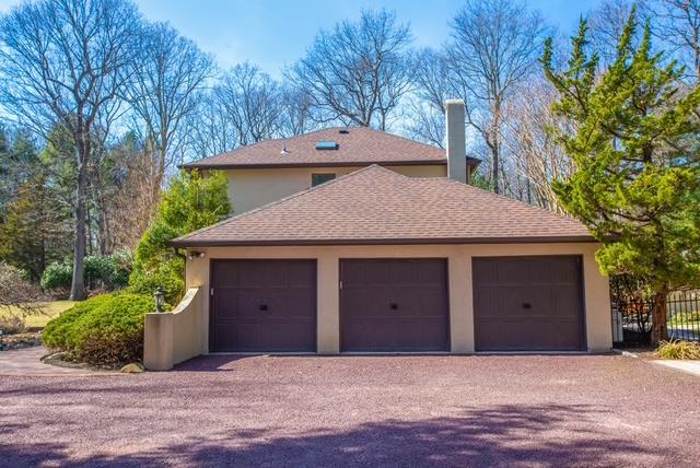 7 Soundcrest Ln in Lloyd Harbor, NY - Building Photo - Building Photo