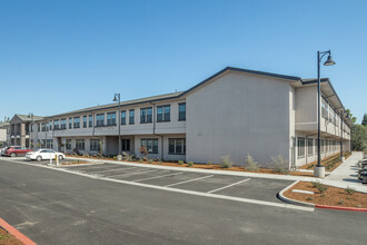 Wellquest Senior at Granite Bay Living in Granite Bay, CA - Foto de edificio - Building Photo