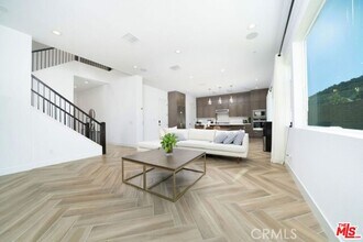 19278 Blackthorn Dr in Santa Clarita, CA - Building Photo - Building Photo